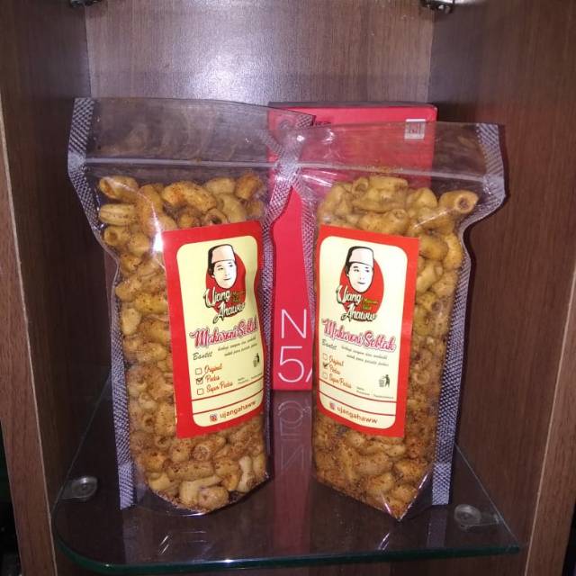

Makaroni seblak ujang ahaw 50gram