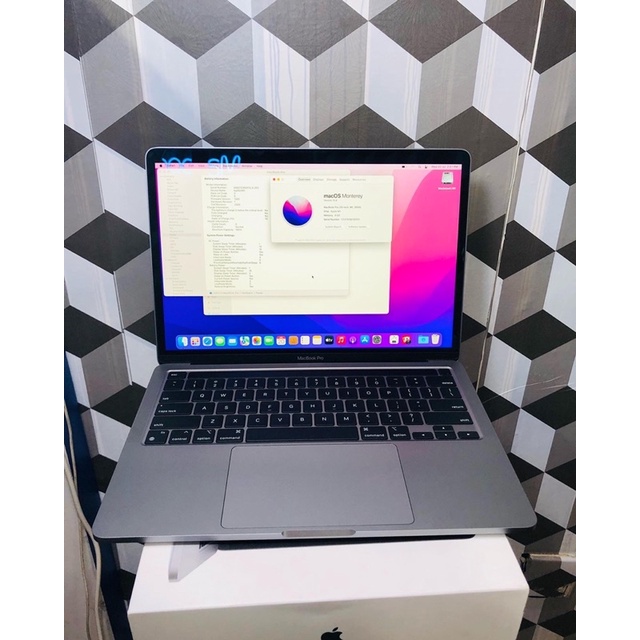 macbook pro m1 8/256gb