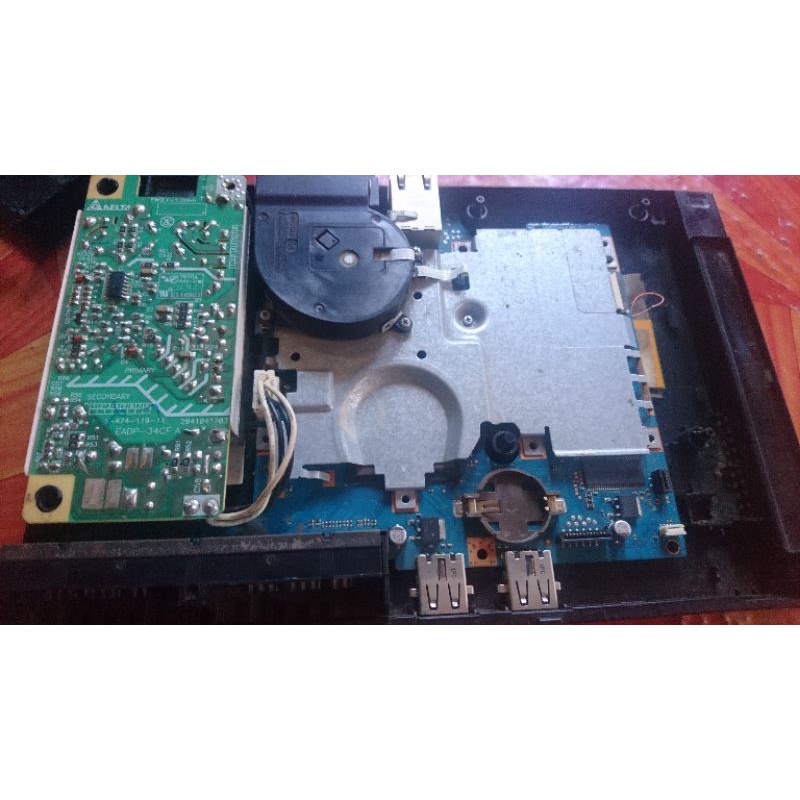 Ps2 slim seri 9 rusak (deskripsi)