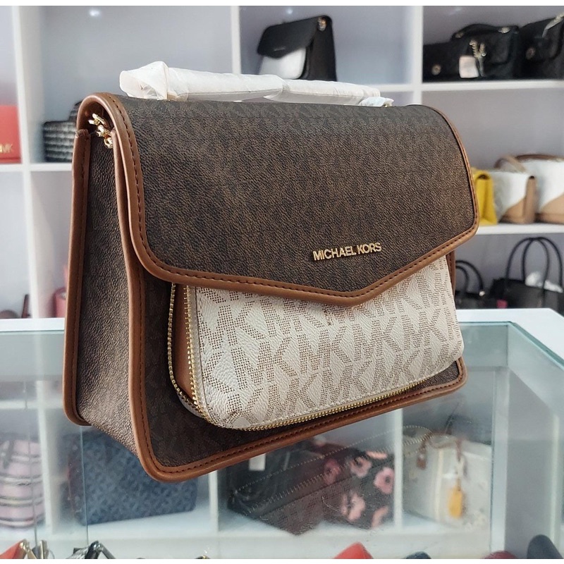 MK Lita Medium Sign Brown Vanilla