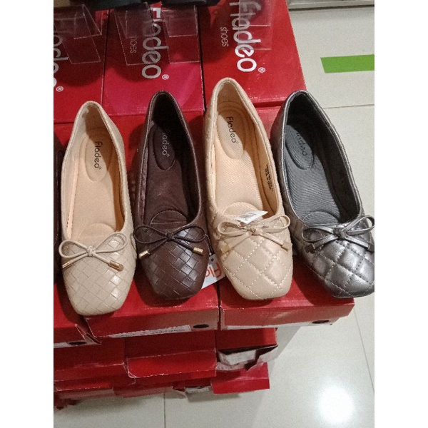 sepatu fladeo