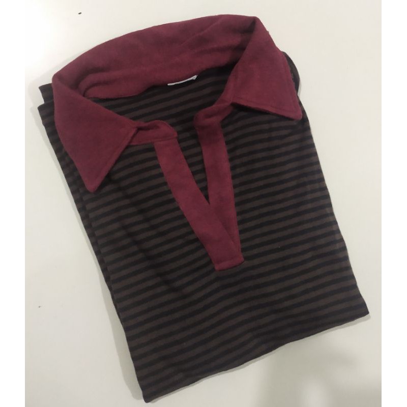 Uniqlo strip maroon polo shirt