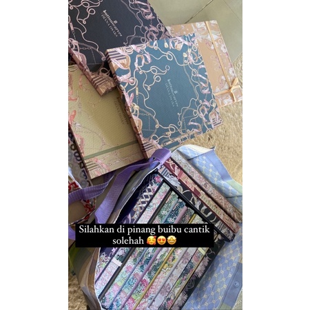 ready stock Buttonscarves chain, sevilla, nada series