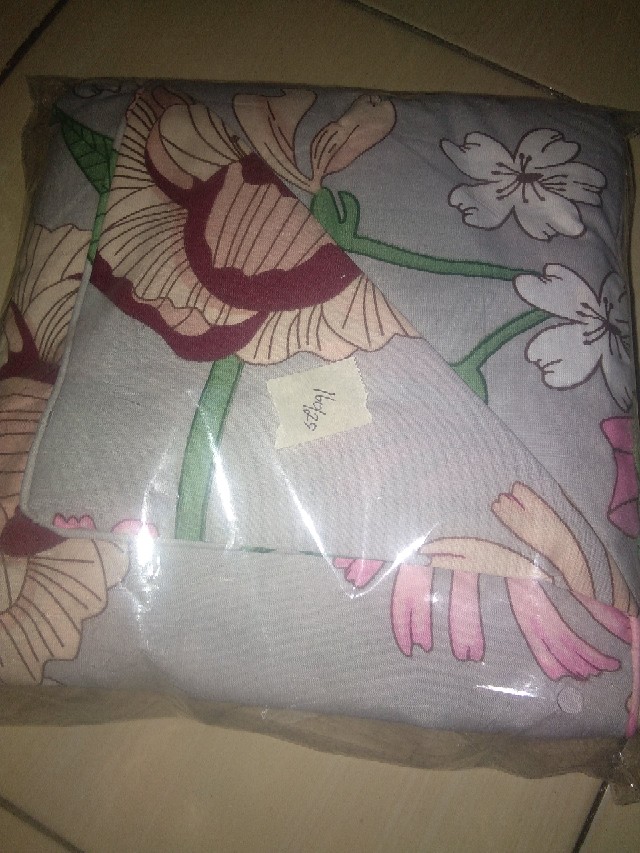 Sprei Katun Star Motif Allison