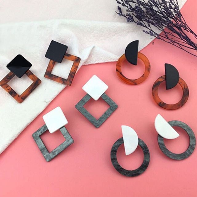

Acrylic geometric