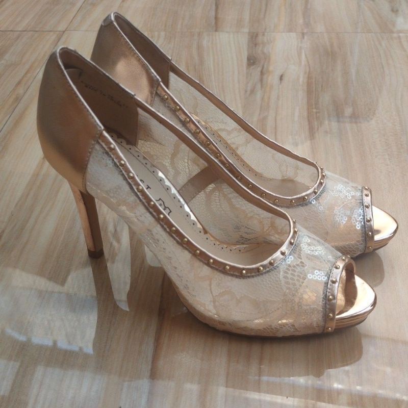 Sepatu Everbest warna rose gold no 38 (preloved wedding shoes)