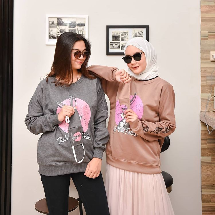 BUGS BUNNY FREE MASK/Basic Sweater/Bugs Bunny Sweater Basic