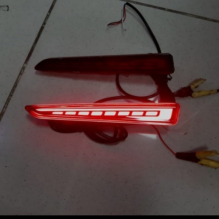 Lampu Reflektor Bumper Belakang Led Mobil Toyota Raize GR 2021 2022 Model COB