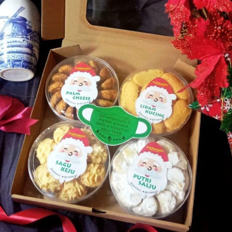 

Christmas Hampers Takebakery