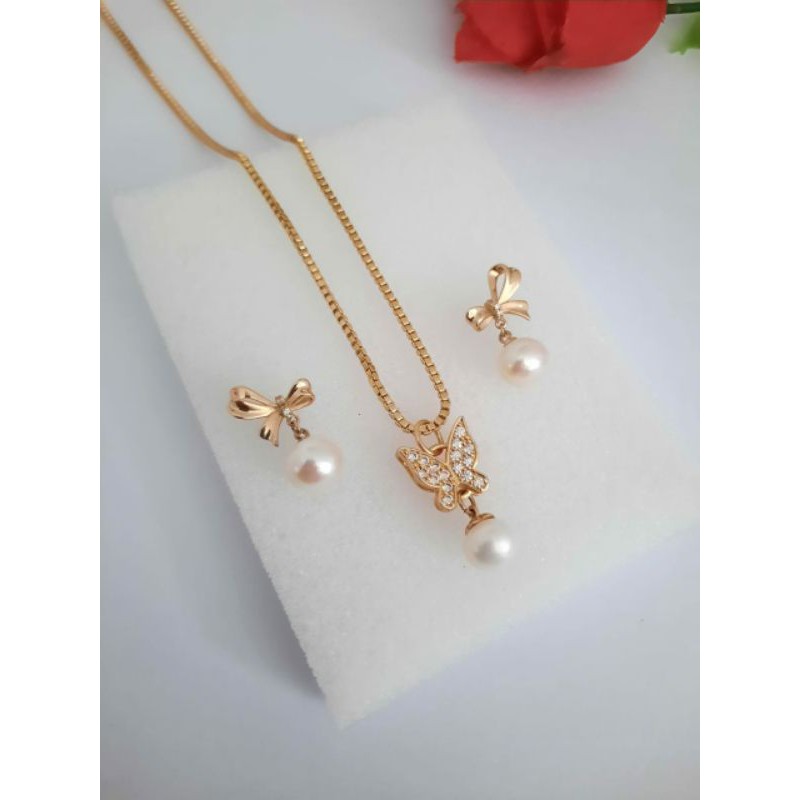 MUTIARA LOMBOK SET PERHIASAN KALUNG DAN ANTING MODEL KUPU DAN PITA