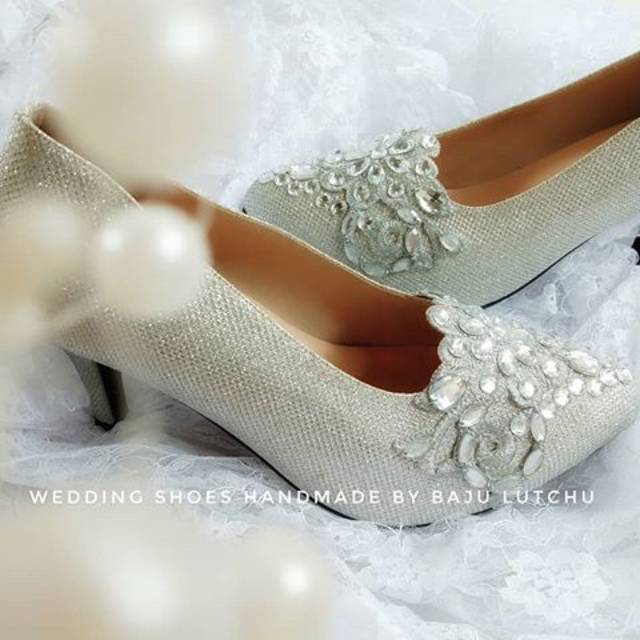 Sepatu wanita silver heels pesta wedding