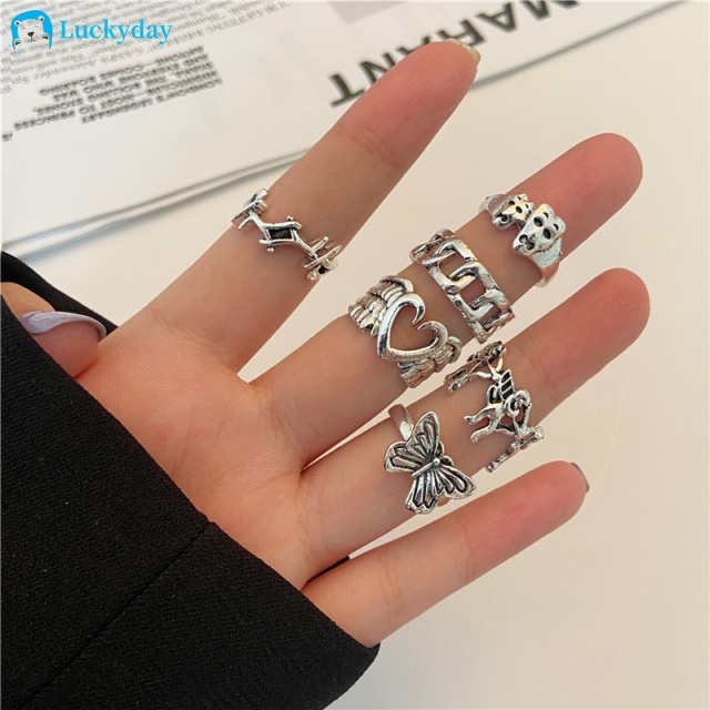 YEEZII 5pcs / Set Cincin Model Terbuka Adjustable Desain Hati Butterfly Hollow Out Warna Silver Gaya Retro Untuk Wanita