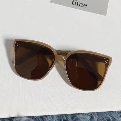 Kacamata Wanita Pria  Anti Radiasi UV Fashion Sunglasses Eyewear Kacamata Andin-ka-17 C8 coklat muda