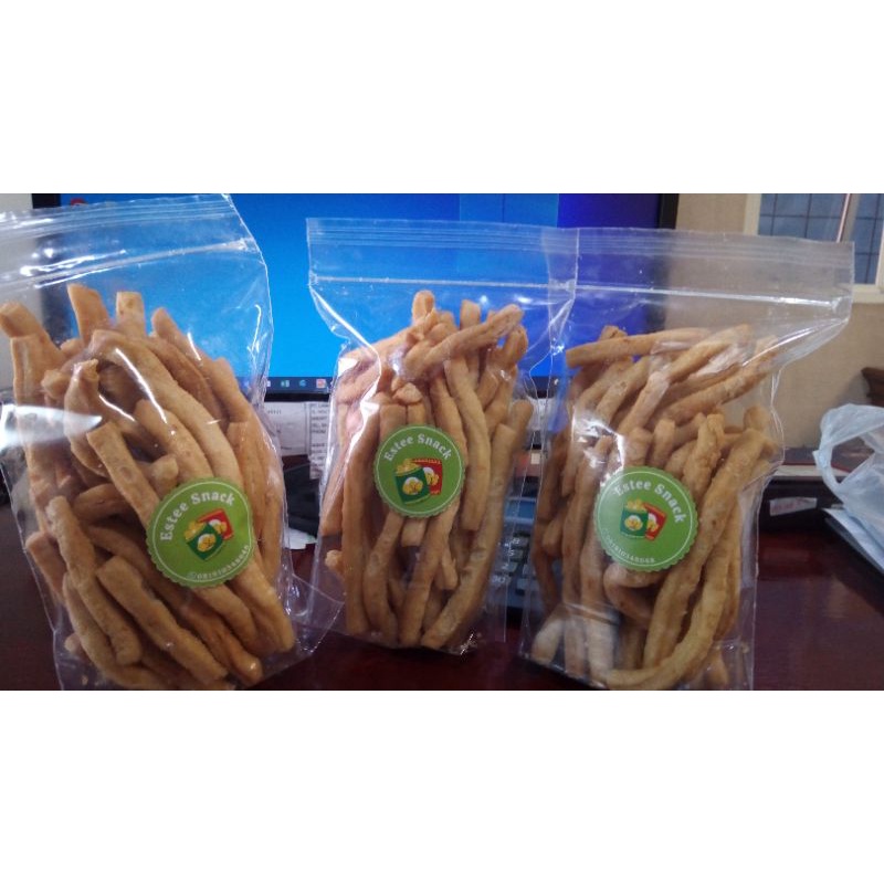 

CHEESE STICK EDAM 250 GRAM - ESTEE SNACK