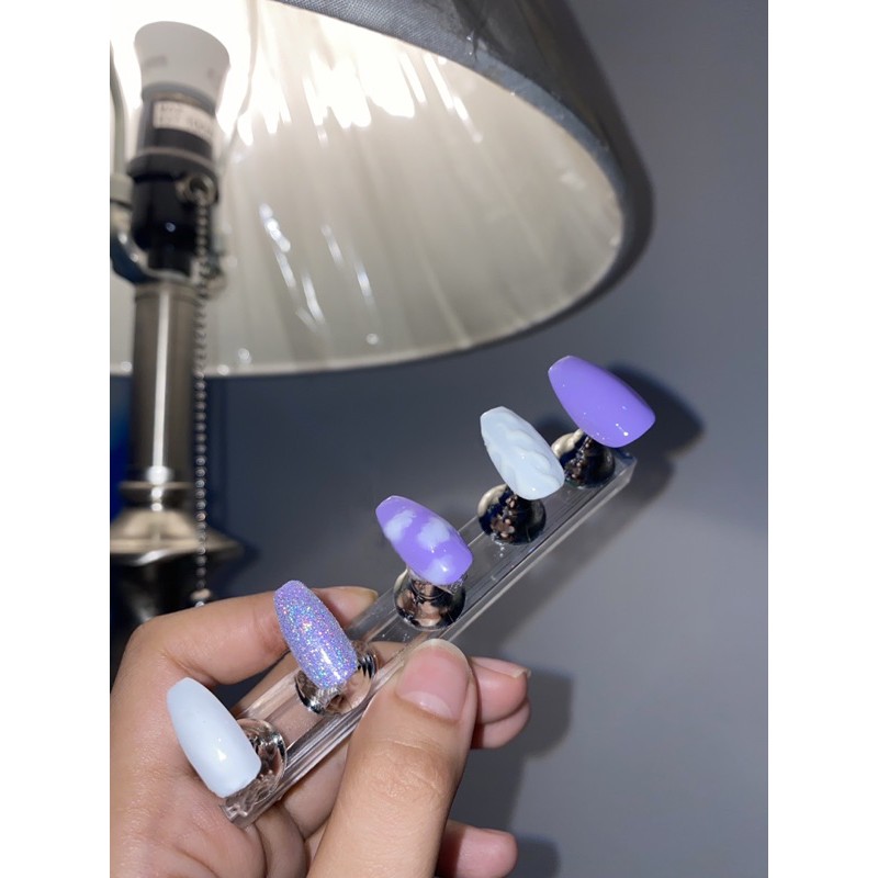 READY STOCK] Fake nails / Press on nails / kuku palsu / wedding nails/kupal / hologram nails / Lilac