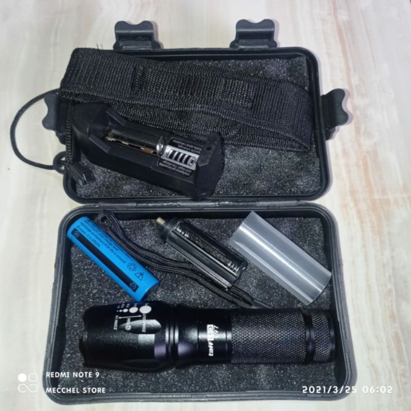 Senter Super Terang E97 Cree XML T6 8000Lumens