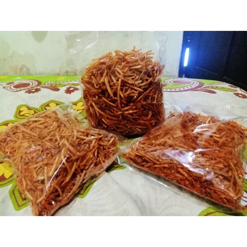 

kripik stik pisang goroho