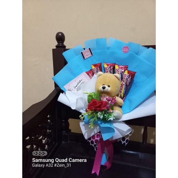 

Buket wisuda