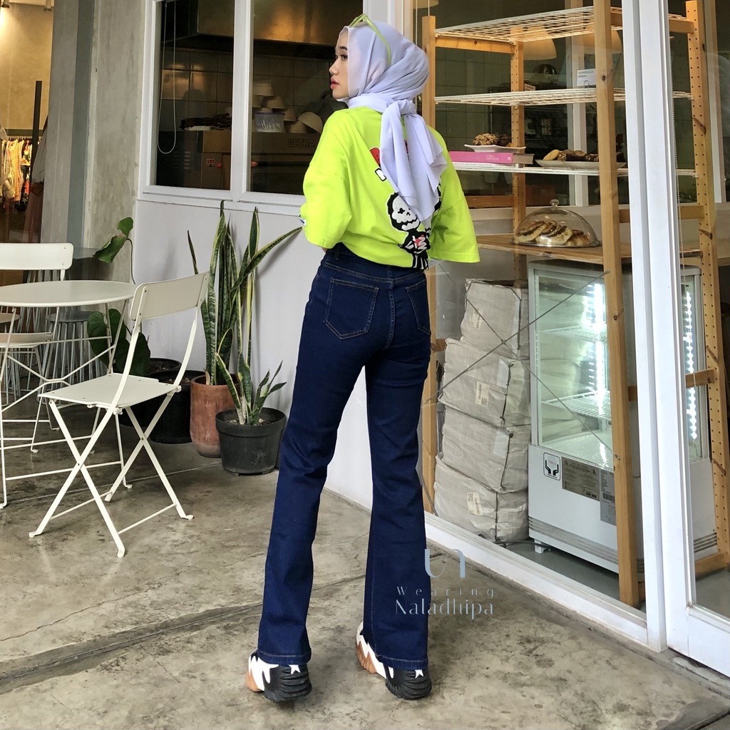 Kezia Cutbray Pants Biru Tua - Highwaist Jeans Cutbray