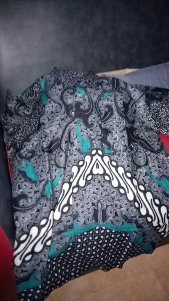 Bisa (cod) Batik Couple Keluarga Sania Ruffle Ori Ndoro Jowi Dnt Motif Dua Dimensi