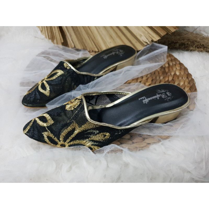 sepatu wedding hitam sepatu cantik vista tinggi 3cm