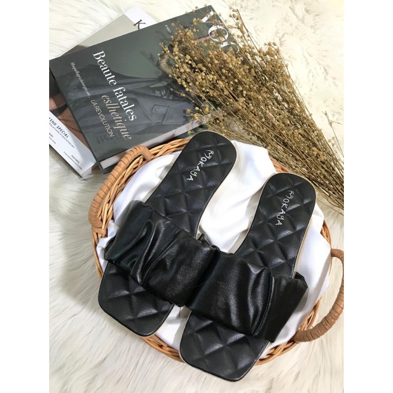 Sandal Slop Kerut Tebal Import Mokaya 9066-62-Hitam
