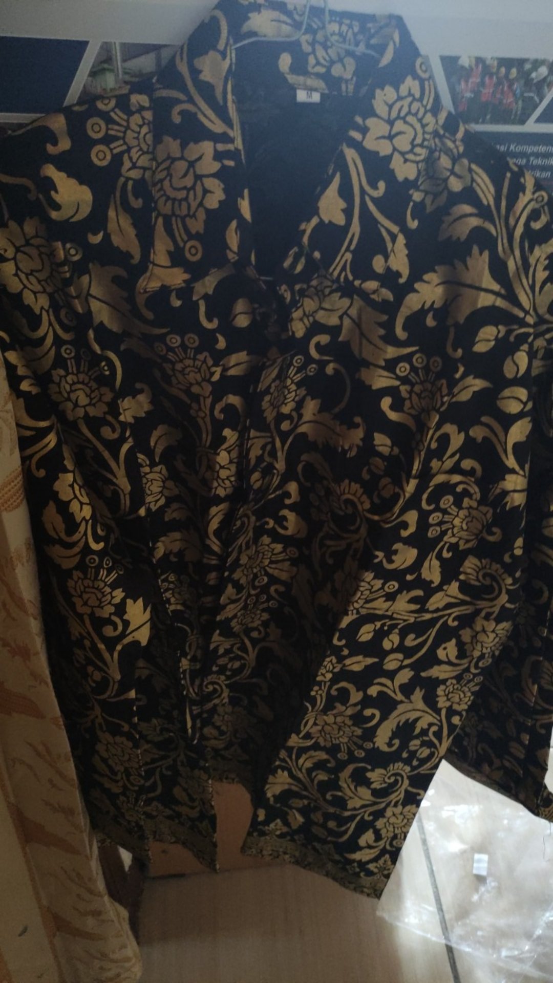 Batik Couple Keluarga Prada Emas Bakung - Nivana Batik