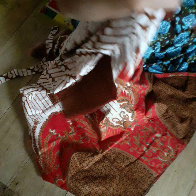 Batik Couple Keluarga Sania Ruffle Ori Ndoro Jowi Dnt Motif Garuda Merah