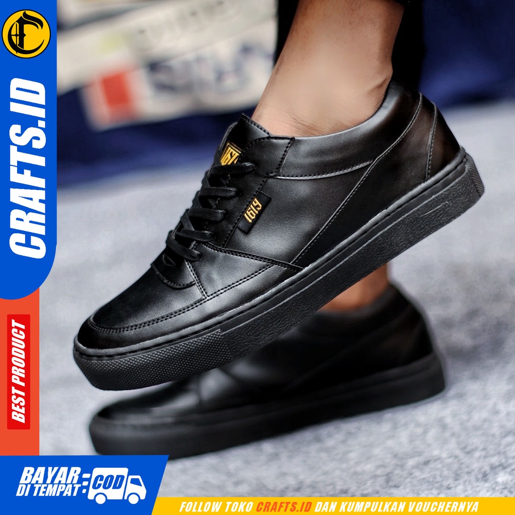 Sepatu Sneakers Pria Sepatu Casual Pria Kulit Pu Sepatu Kerja Kuliah Kondangan Sepatu Hitam Pria CRAFTS ROBERTZ