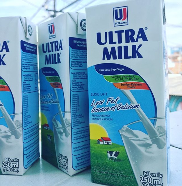 

Ultra Milk Low Fat 250ml PLAIN DAN COKELAT - SURABAYA