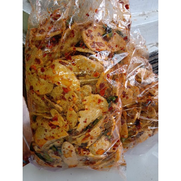 

COD basreng bentuk bulat, cemilan enak mantap gurih pdasnya terasa 100 grm ya kemasan pouch