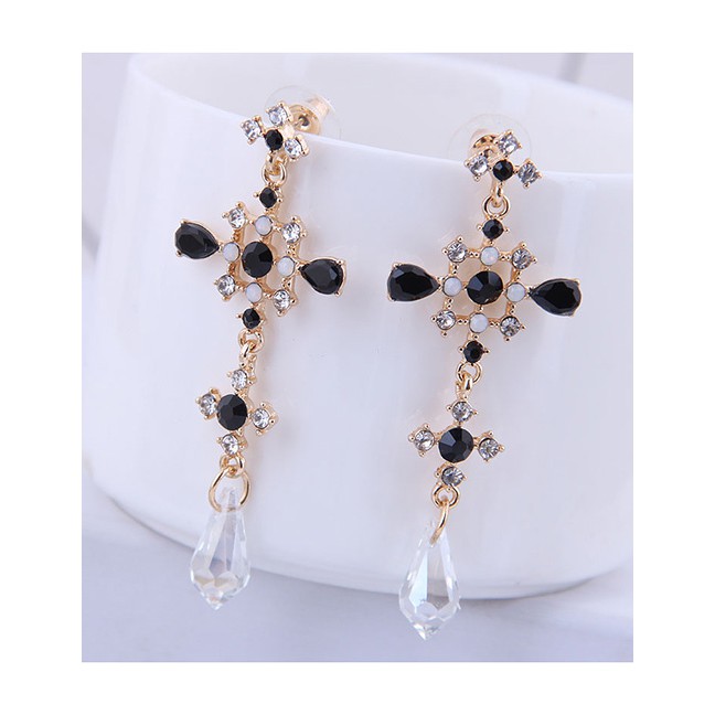 LRC Anting Tusuk Fashion Black Crystal Geometric Cutout Earrings With Diamonds A60373