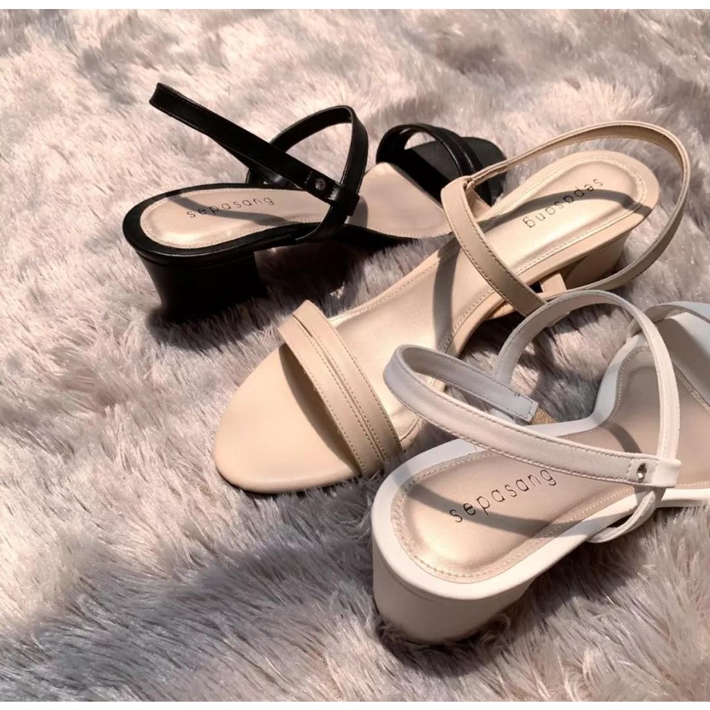 sandal wanita hak tahu/sandal hak tahu 5cm tali belakang/ sandal heel wanita dewasa/ sandal wanita terbaru/ sandal wanita masa kini/ sendal wanita korea/ sandal andin/ sansal wanita terbaru 2021