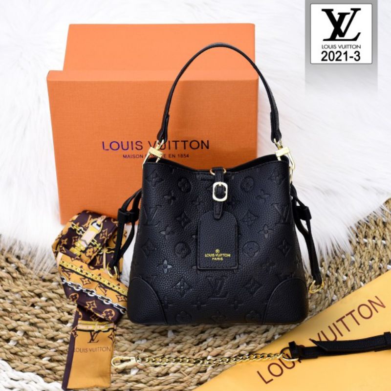 TAS LOUIS VUITTON EMBOSSED MONOGRAM BAG 2021-3 PLATINUM LIKE ORI