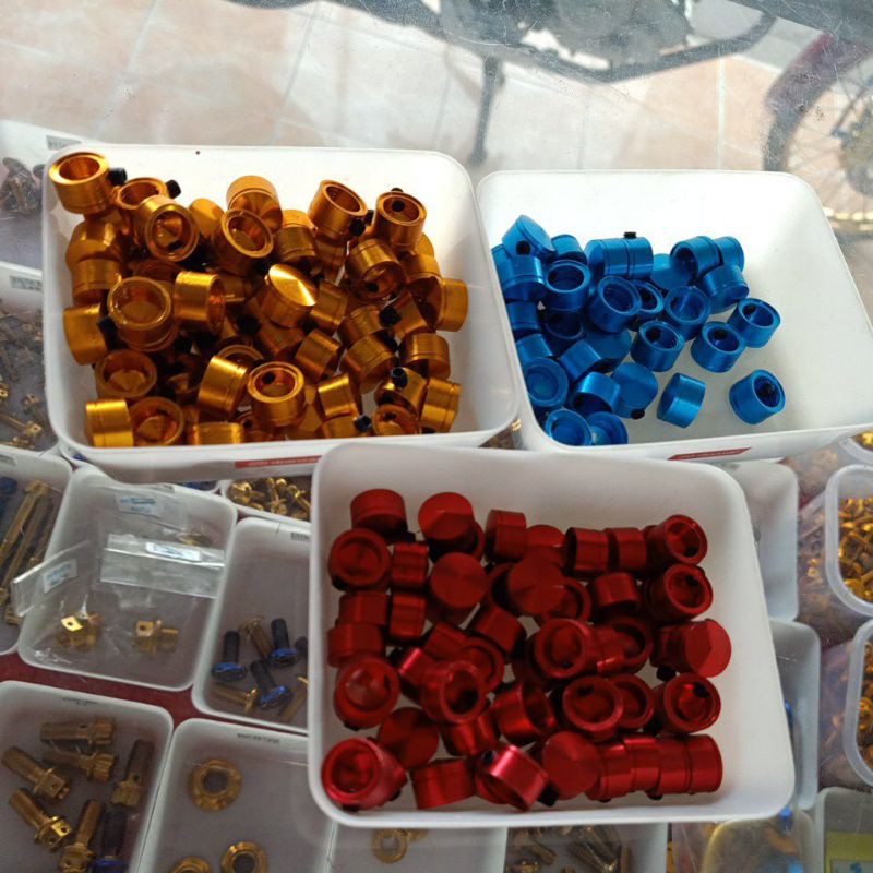 TUTUP BAUT UKURAN 8 MM