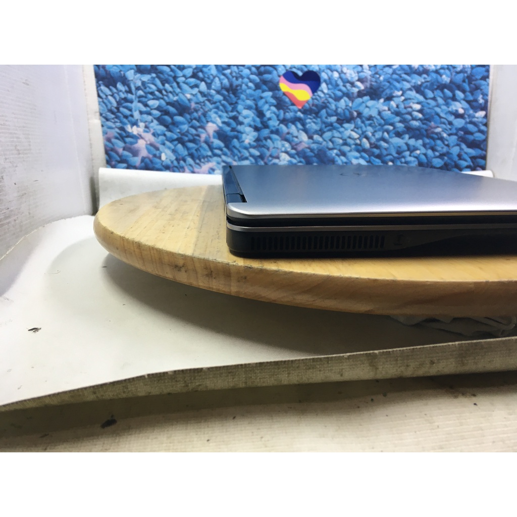 DELL LATITUDE E7240 i7 4600U 16GB RAM 256GB SSD