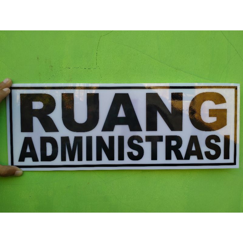 

Papan Akrilik Custom
