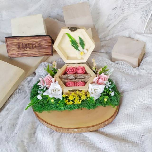 Set Kotak Cincin Kayu Hexagonal ~ Ring Box Rustic