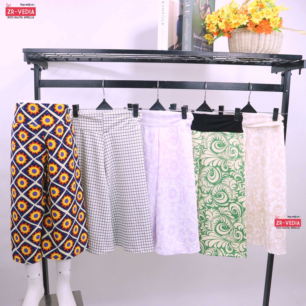 Kulot Motif Uk. 8-10 Tahun / Cullotes Pants Celana 3per4 Anak Perempuan Adem Pendek Murah