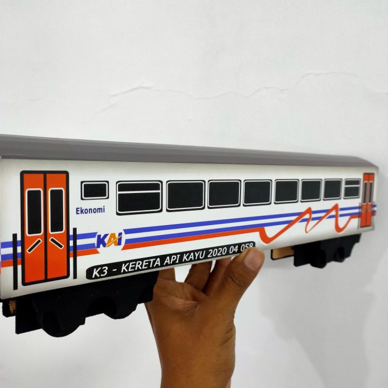 Miniatur Kereta Api Gerbong Ekonomi livery Selendang pecut