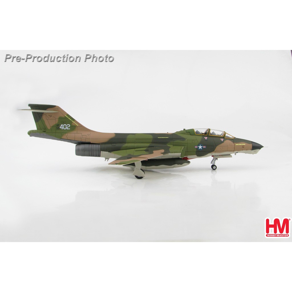 Hobby Master HA3714 1:72 MCdonell RF-101B Recon Voodoo 41289 / Collectible / Koleksi / Mainan