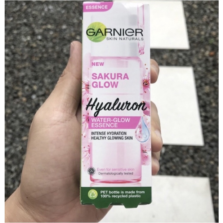 Garnier Sakura Glow Hyaluron Water-Glow Essence 100ml toner wajah