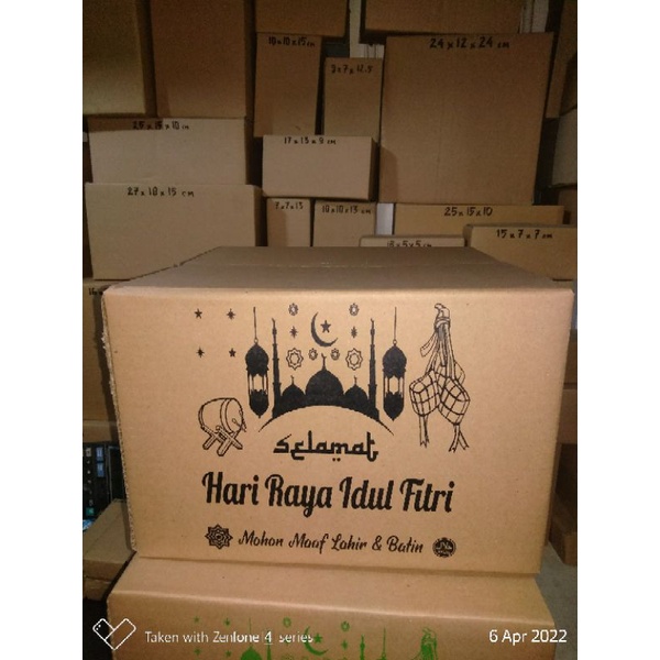 

Paket Idul Fitri Kardus Packing 35x20x24 cm