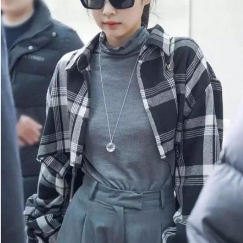 JENNIE KEMEJA CROP TOP | PLAID CROP SHIRT