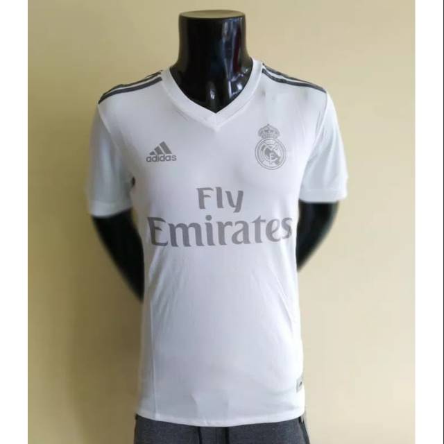 Jersey Baju Bola Real Madrid Home Parley JERSEY REAL MADRID PARLEY WHITE JERSEY RETRO