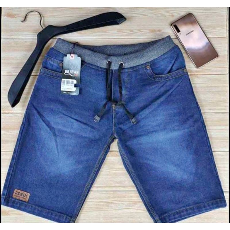 CELANA PENDEK LEVIS/JEANS PINGGANG KARET RIB BAHAN SOFT JEANS TEBAL NYAMAN DI PAKAI COCOK BUAT ACARA CASUAL DAN TONGKRONGAN