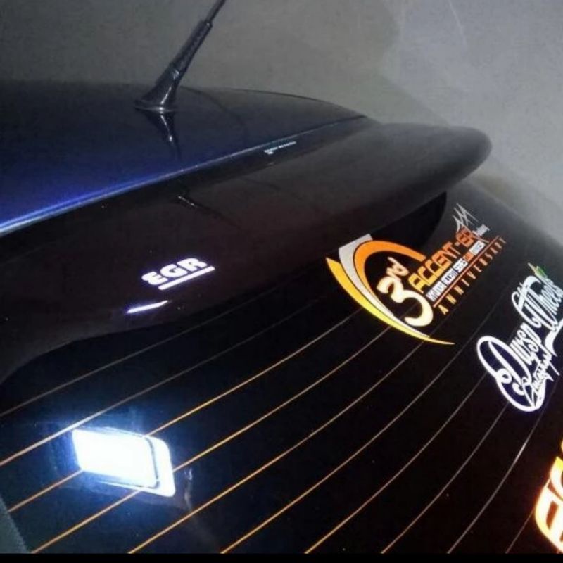 back visor spoiler kaca belakang hyundai  accent gen1