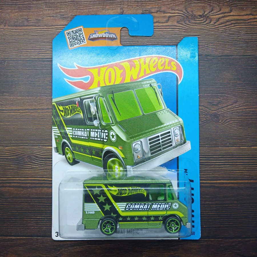 HOT WHEELS COMBAT MEDIC HIJAU HOTWHEELS CITY KADO MAINAN ANAK MINIATUR MOBIL AMBULANCE PROMO LIMITED