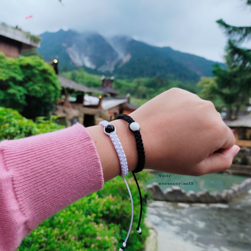 Gelang couple Hitam - Putih || Gelang anyaman || Gelang serut