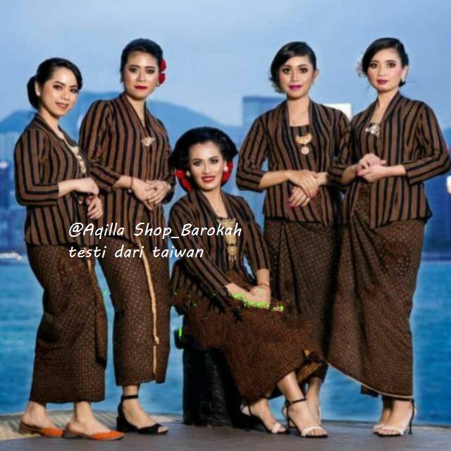 Stelan Baju lurik wanita | kebaya lurik + jarik coklat | baju adat jawa